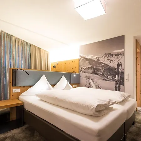 Piz Buin ホテル 4*