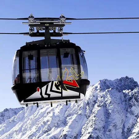 Piz Buin ホテル 4*